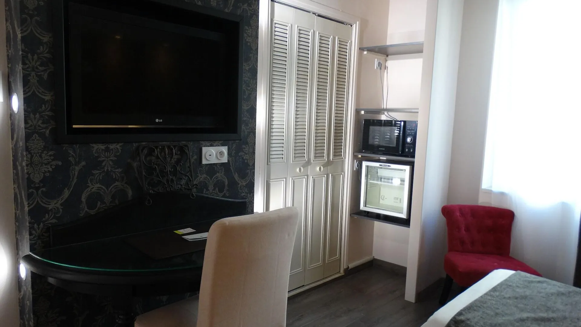 Logis Hotel Le Glacier Orange  Fransa