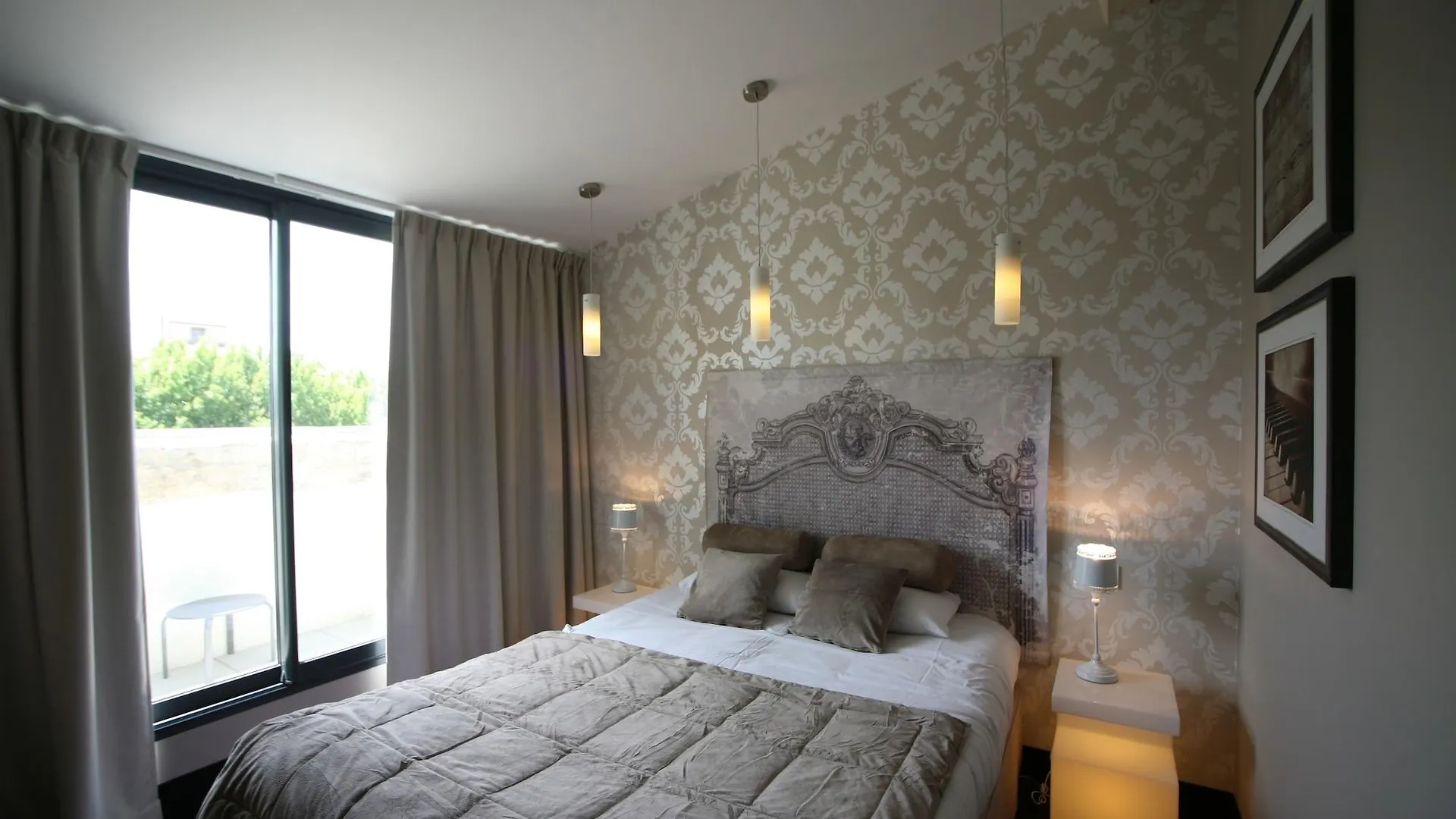***  Logis Hotel Le Glacier Orange  Fransa