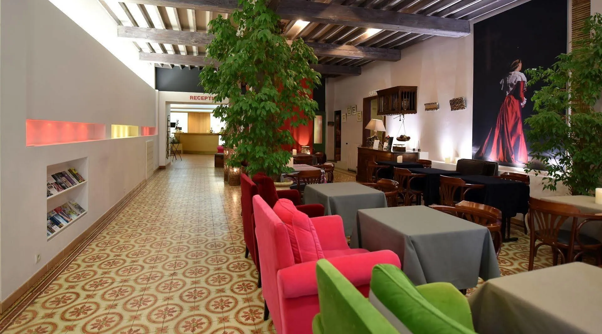 Logis Hotel Le Glacier Orange  3*, Orange (Vaucluse) Francia