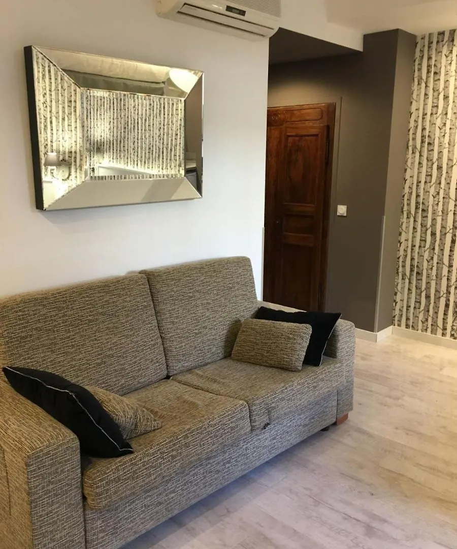 ***  Logis Hotel Le Glacier Orange  Frankreich