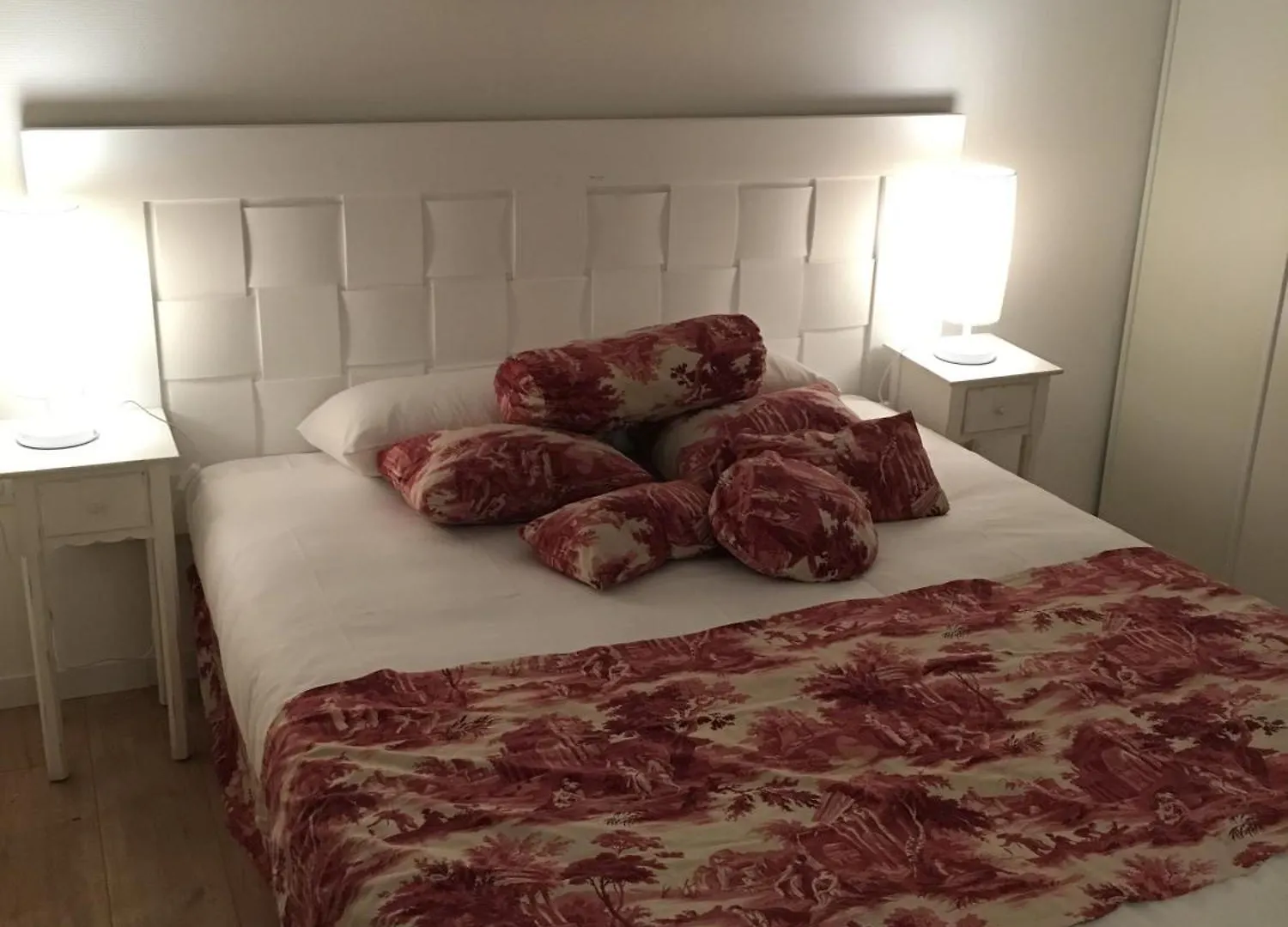 Logis Hotel Le Glacier Orange  3*, Orange (Vaucluse)