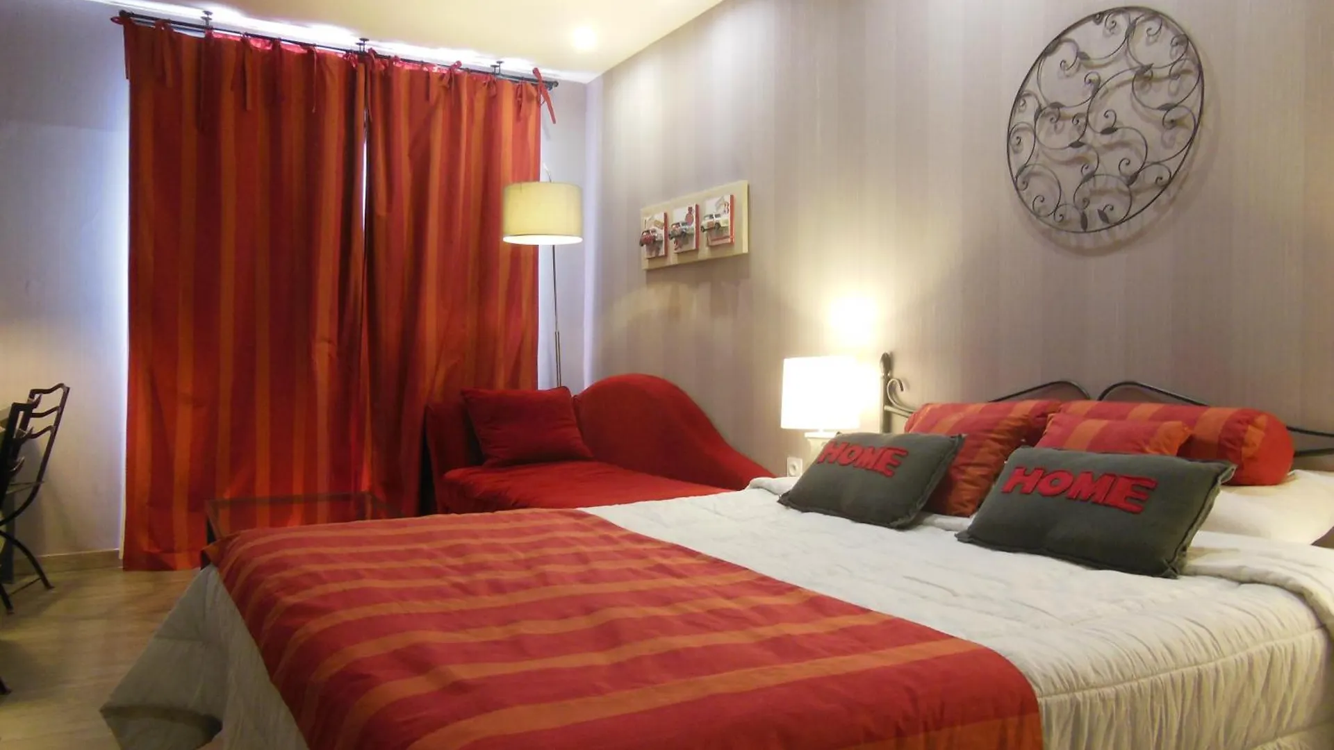 Logis Hotel Le Glacier Orange  Frankrig